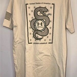 Under Armour Men's Beige 'Freedom' snake Graphic Tee